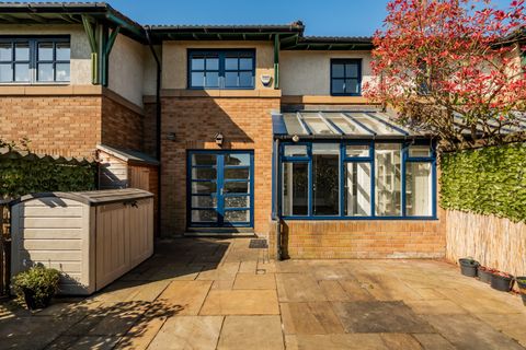 8 West Werberside, Edinburgh EH4
