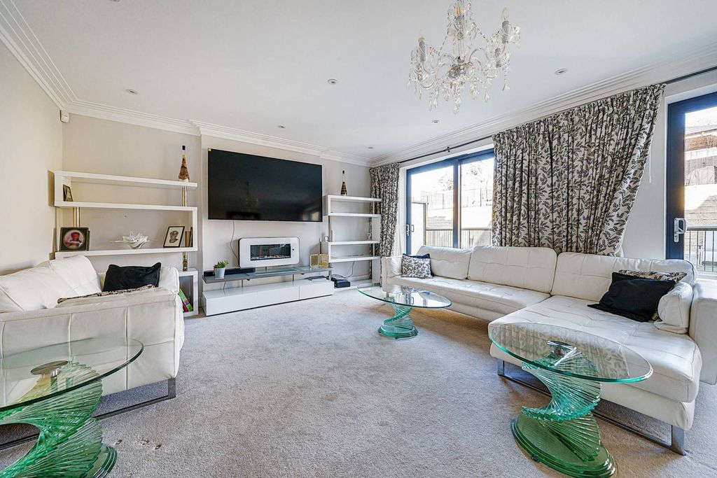 Additional image 8 of 5 bed detached house for saleWoodlands Road, Bromley BR1