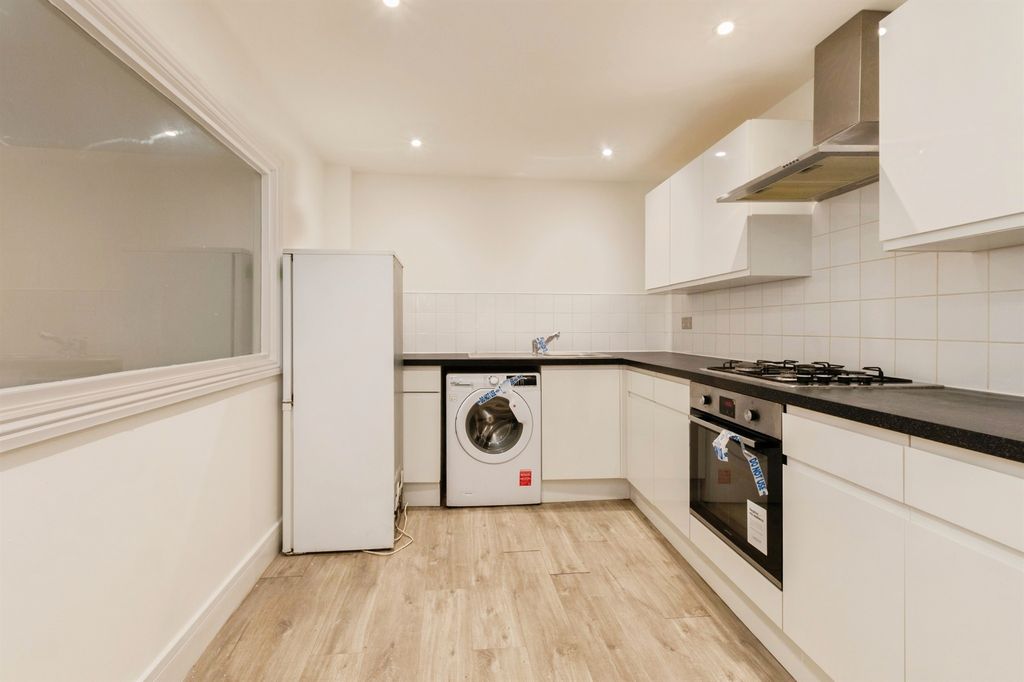 Additional image 2 of 2 bed flat for saleEast Street, Blandford Forum DT11