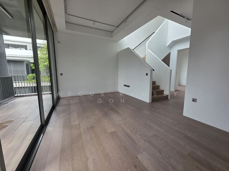 10 Evelyn Road photo 4