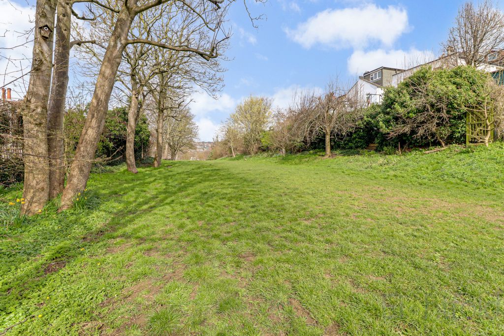 Additional image 11 of 4 bed terraced house for saleBonchurch Road, Brighton BN2