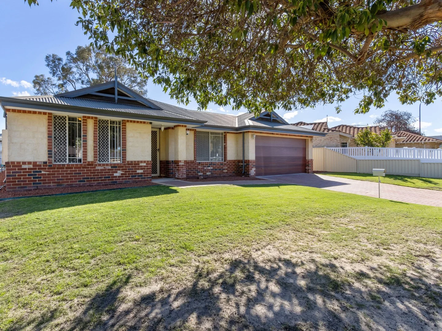 45A Pitt Street, St James WA 6102