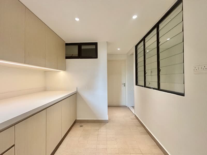 82 Grange Road photo 3