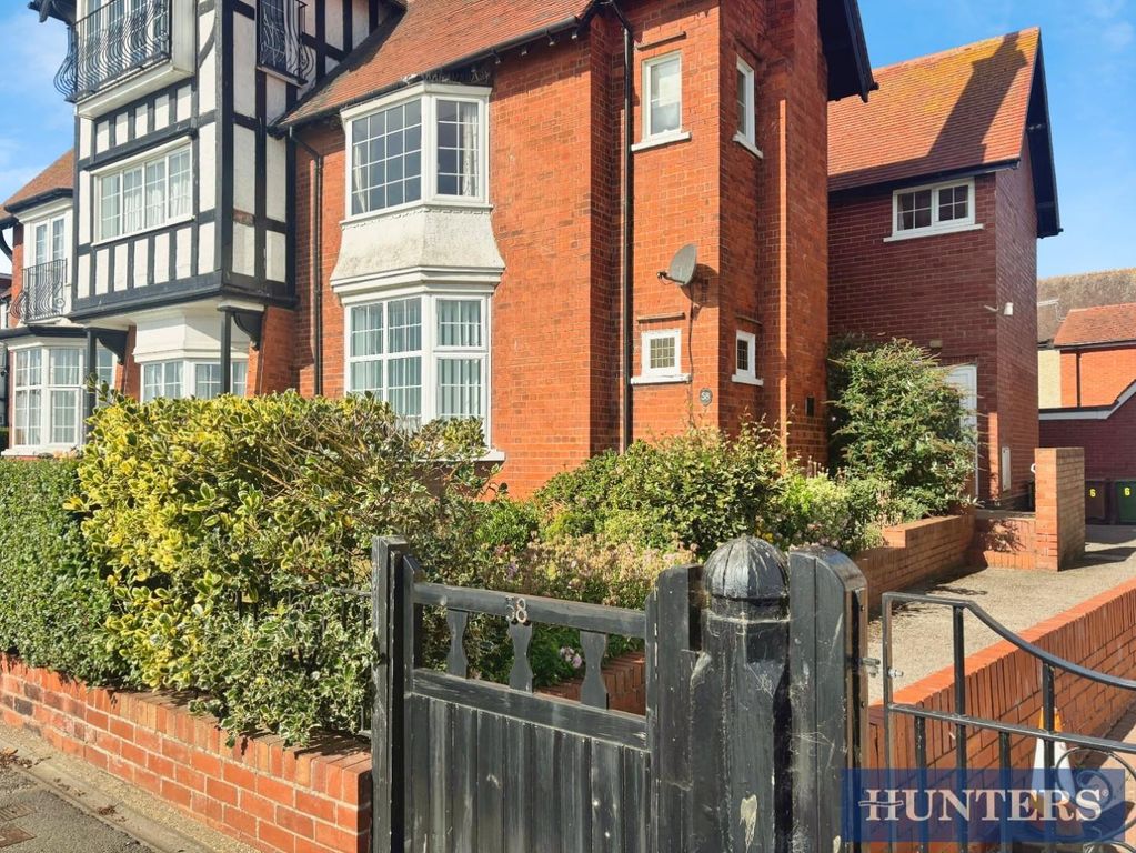Additional image 18 of 2 bed flat for saleSouth Marine Drive, Bridlington YO15