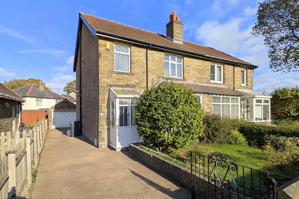 3 bed semi-detached house for saleHalifax Road, Brighouse, West Yorkshire HD6