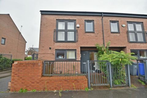 Gransmoor Road, Openshaw, Manchester, Greater Manchester M11