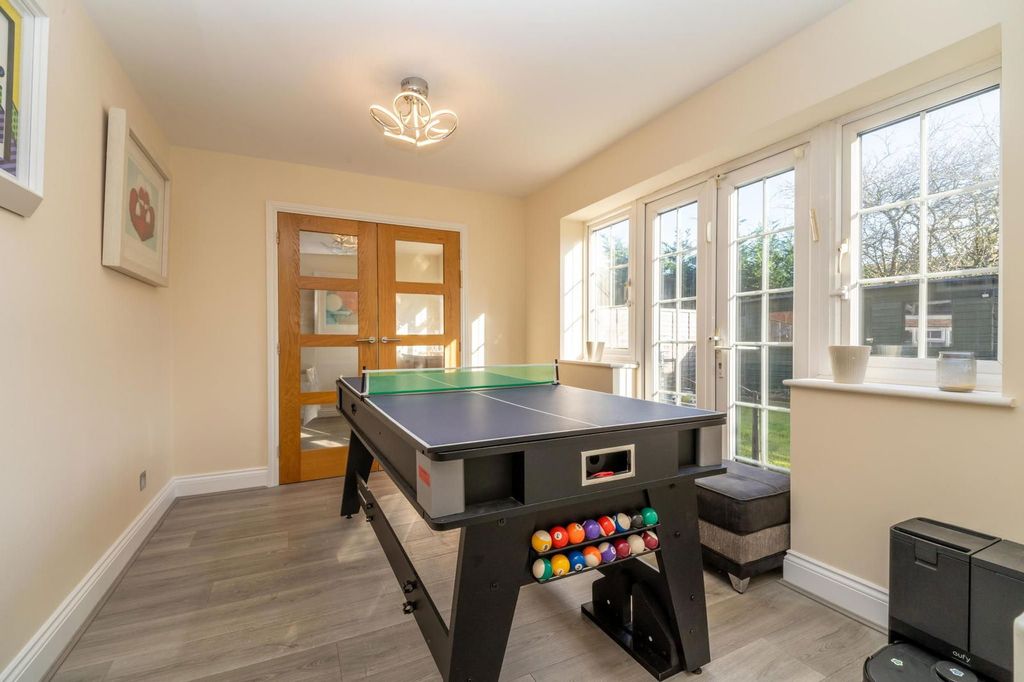 Additional image 7 of 6 bed detached house for saleTilehouse Close, Borehamwood WD6