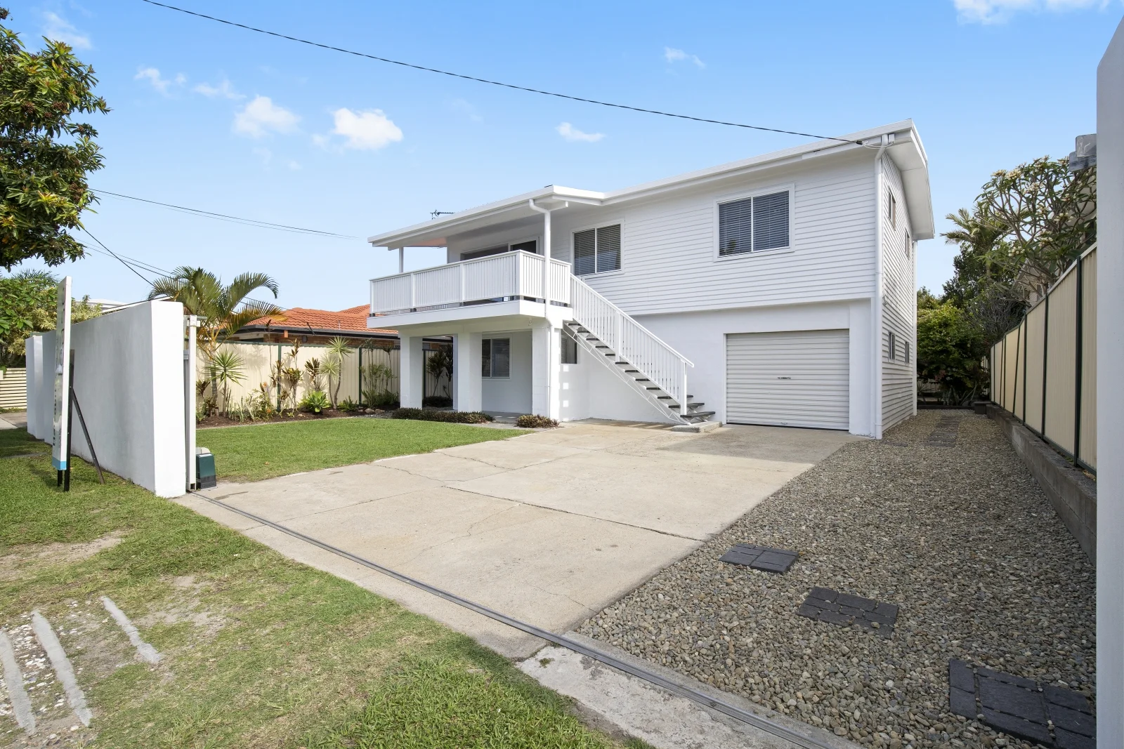 14 Nankeen Ave, Paradise Point QLD 4216