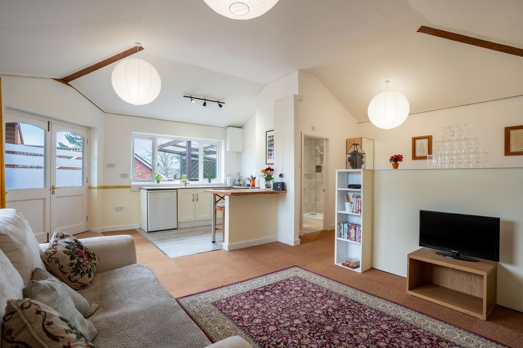 Additional image 23 of 6 bed detached house for saleJenks Orchard New Road Bromyard, Herefordshire HR7