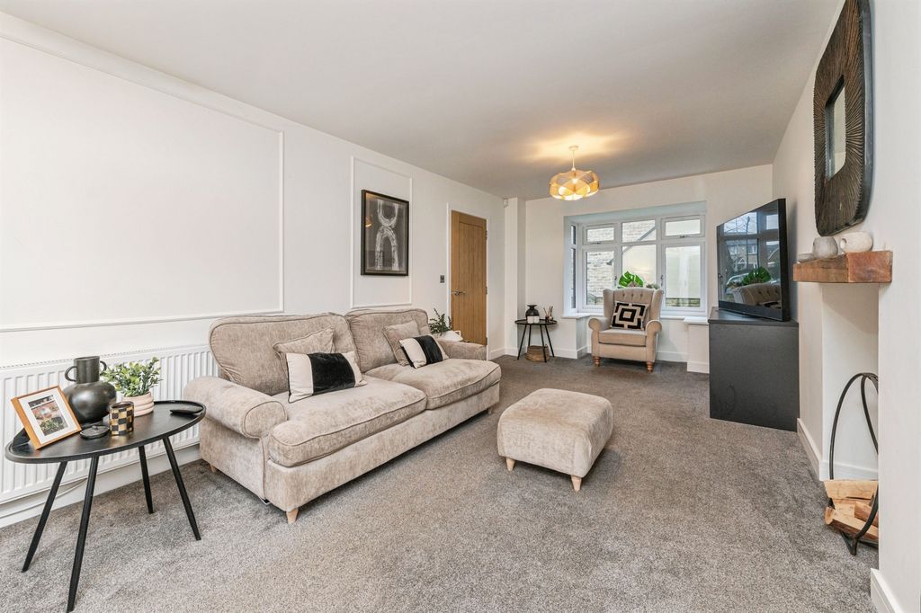 Additional image 3 of 5 bed detached house for saleClough Lane, Brighouse HD6