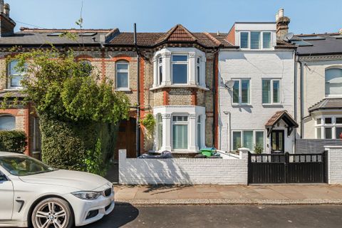 Haliburton Road, St Margarets TW1