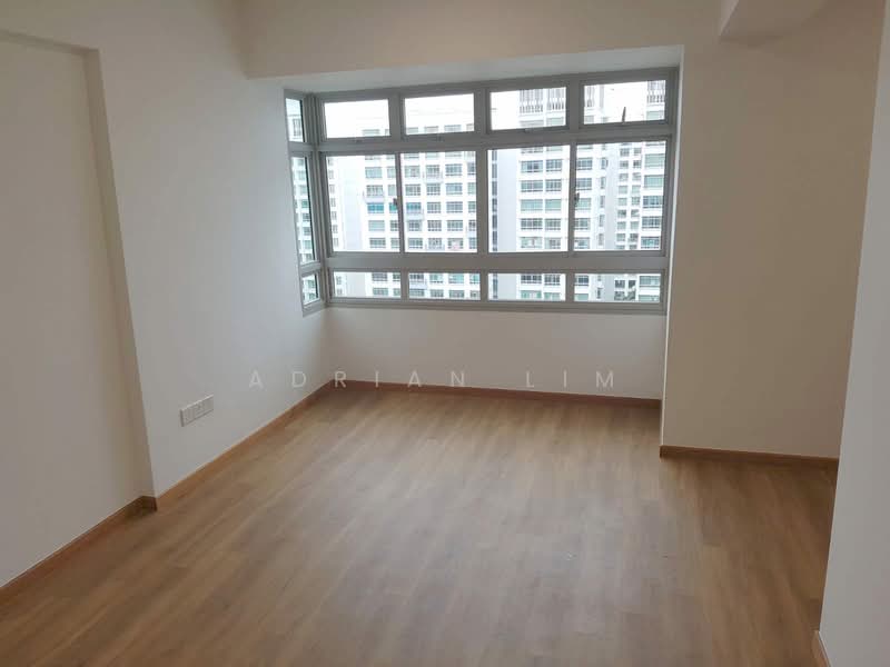 301A Punggol Central photo 5