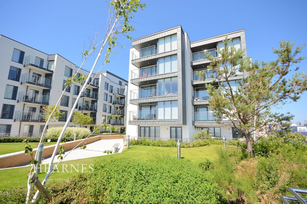 2 bed flat for saleEast Coast, Dorset, Beacon Road, Bournemouth BH2