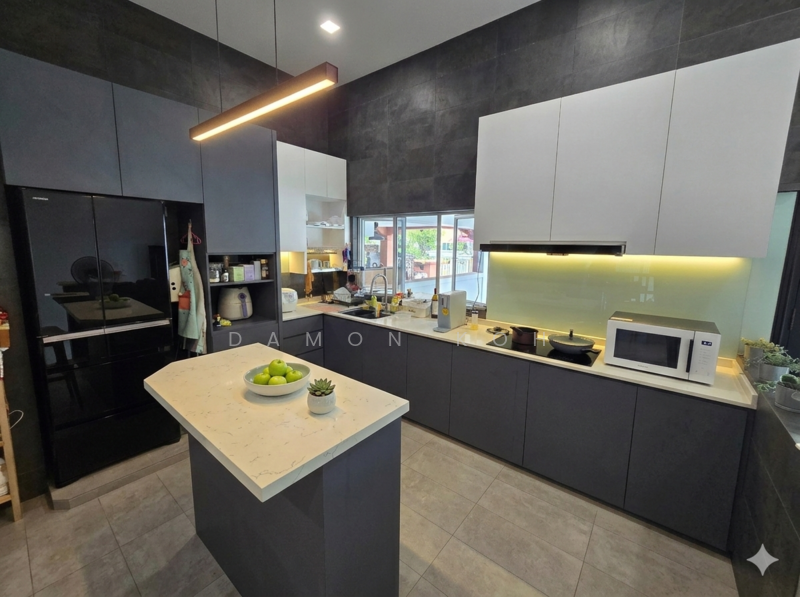 Additional image 3 of Loyang Rise