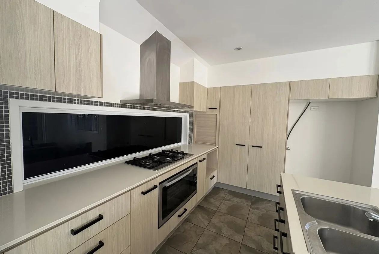 Additional image 4 of 3 Isla Court, New Auckland QLD 4680