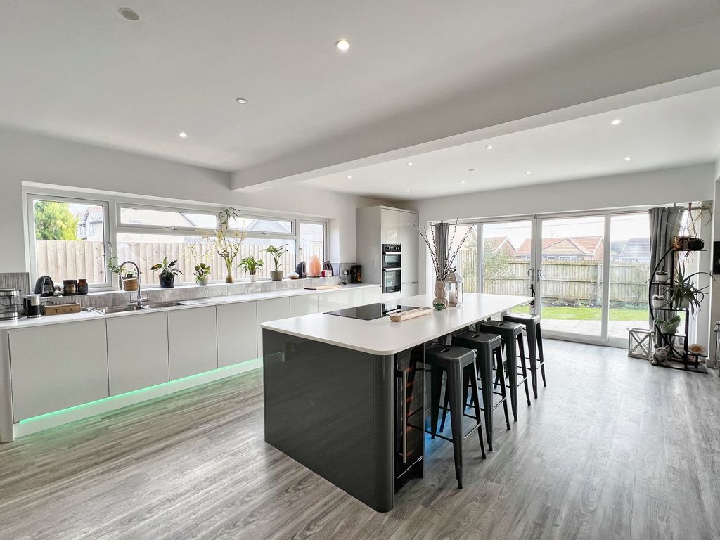 Additional image 6 of 5 bed detached bungalow for salePwll Evan Ddu, Coity CF35