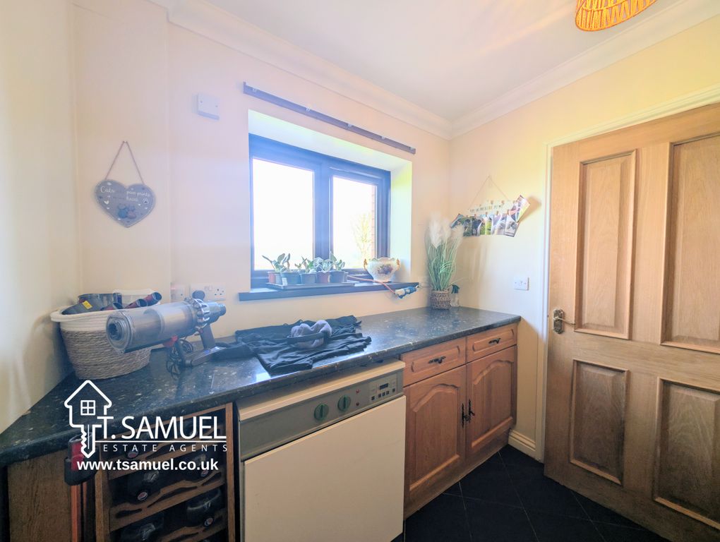 Additional image 14 of 4 bed detached house for saleLan Farm, Llanwonno Road, Mountain Ash CF45