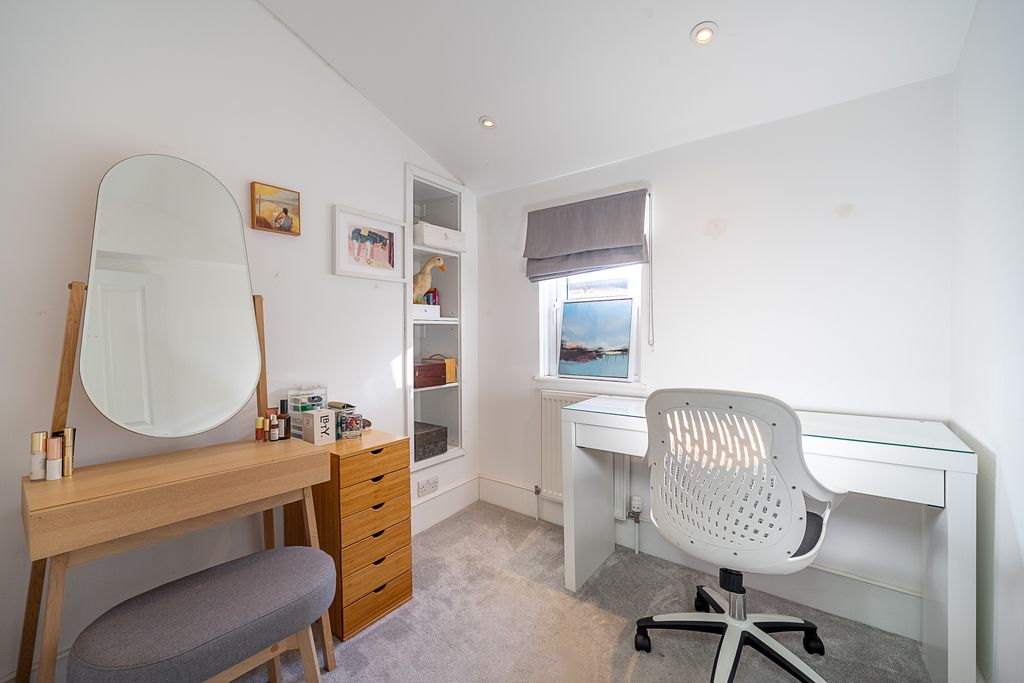 Additional image 14 of 4 bed detached house for saleYork Road, Brentford TW8