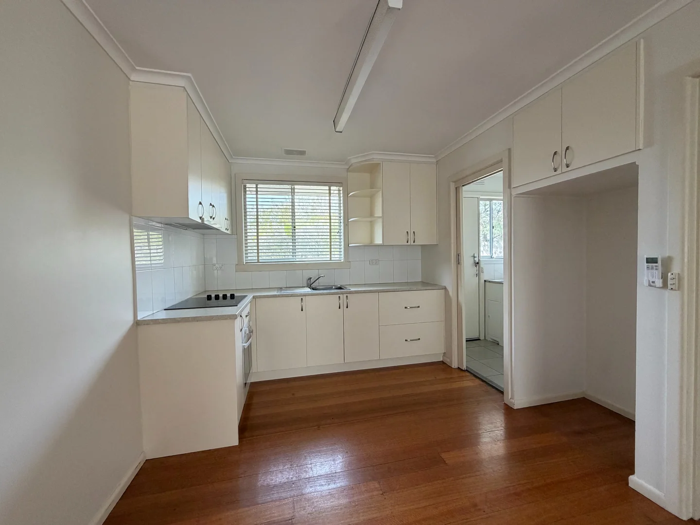 Additional image 4 of 10/437 Station St, Bonbeach VIC 3196