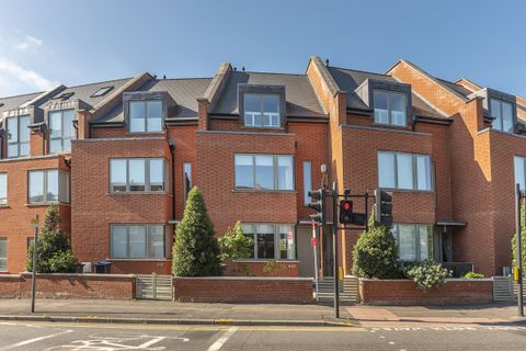 Kingston Road, London SW20