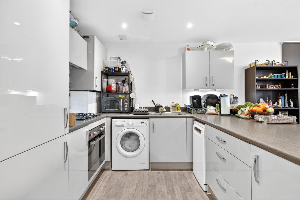 Additional image 2 of 2 bed flat for saleStudio Way, Borehamwood WD6