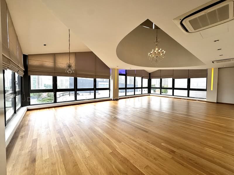 72 Grange Road photo 3