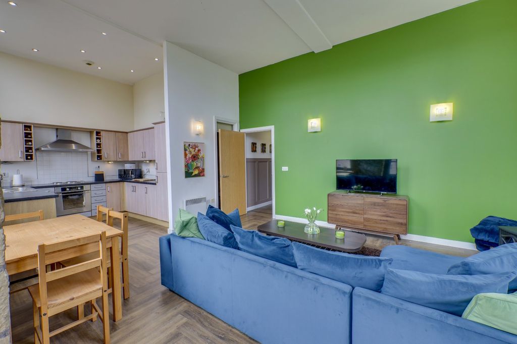 Additional image 5 of 2 bed flat for saleMeadow Road, Apperley Bridge, Bradford, West Yorkshire BD10