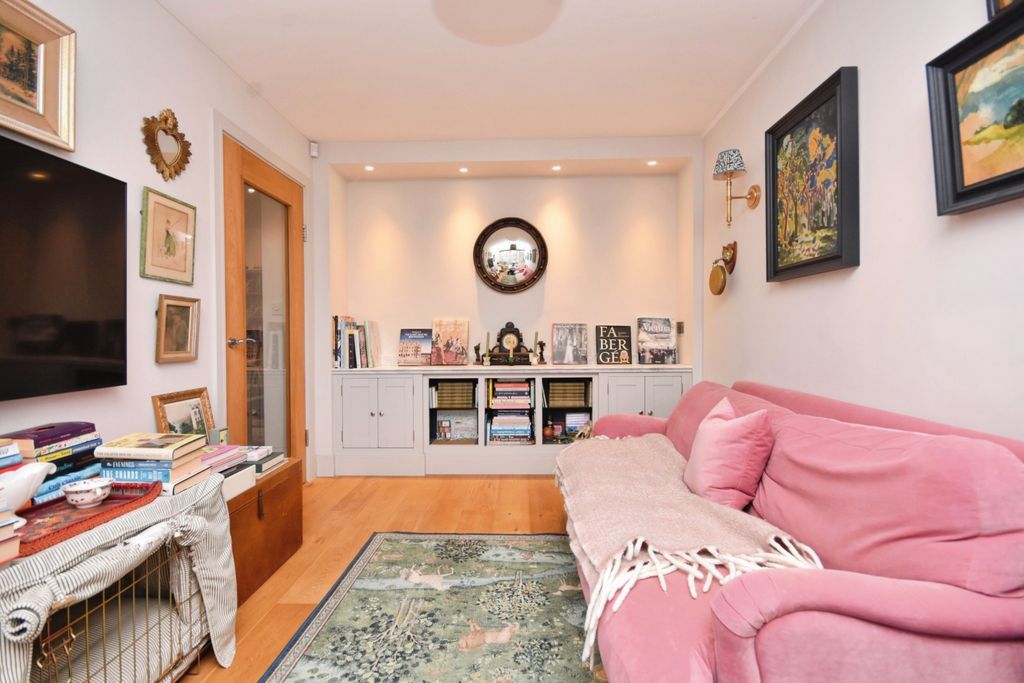 Additional image 8 of 3 bed semi-detached house for saleSeacroft Road, Broadstairs, Kent CT10