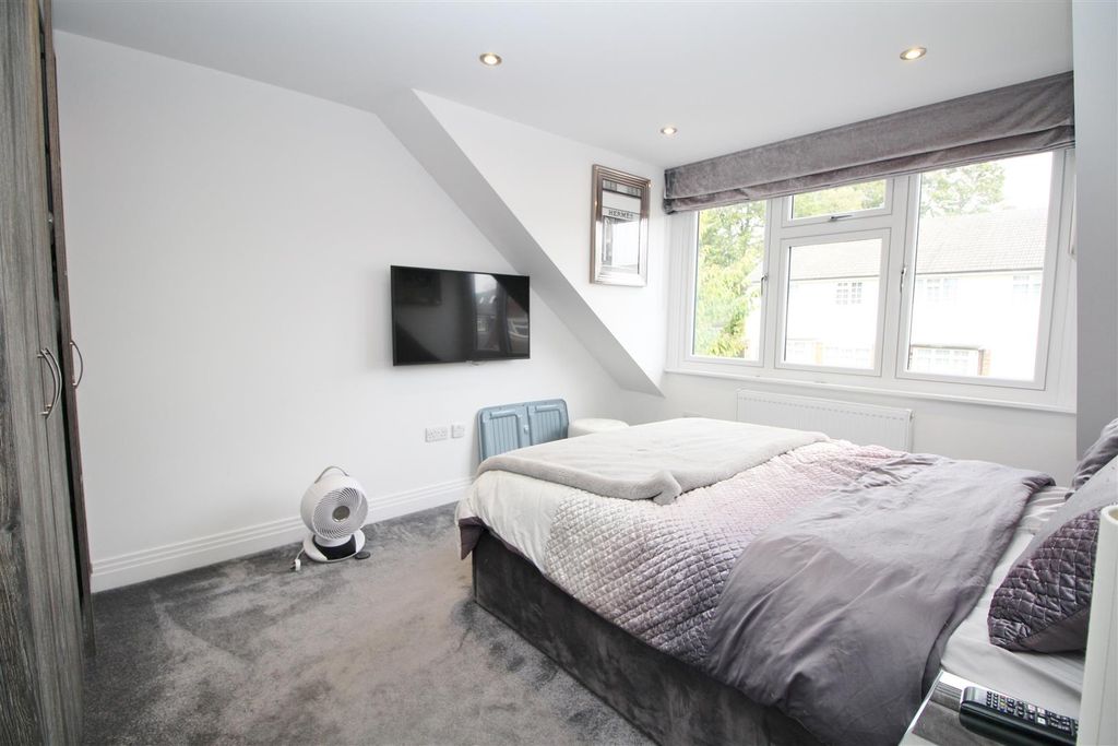 Additional image 14 of 4 bed semi-detached house for saleGables Avenue, Red Road, Borehamwood WD6