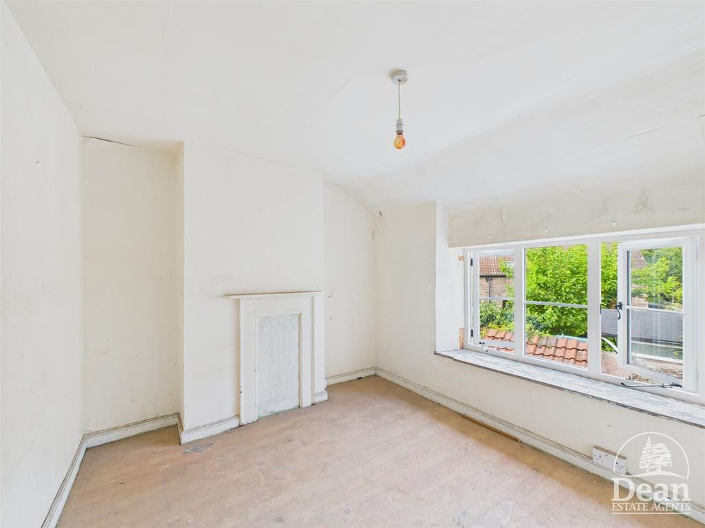 Additional image 11 of 3 bed cottage for saleChurch Square, Blakeney GL15
