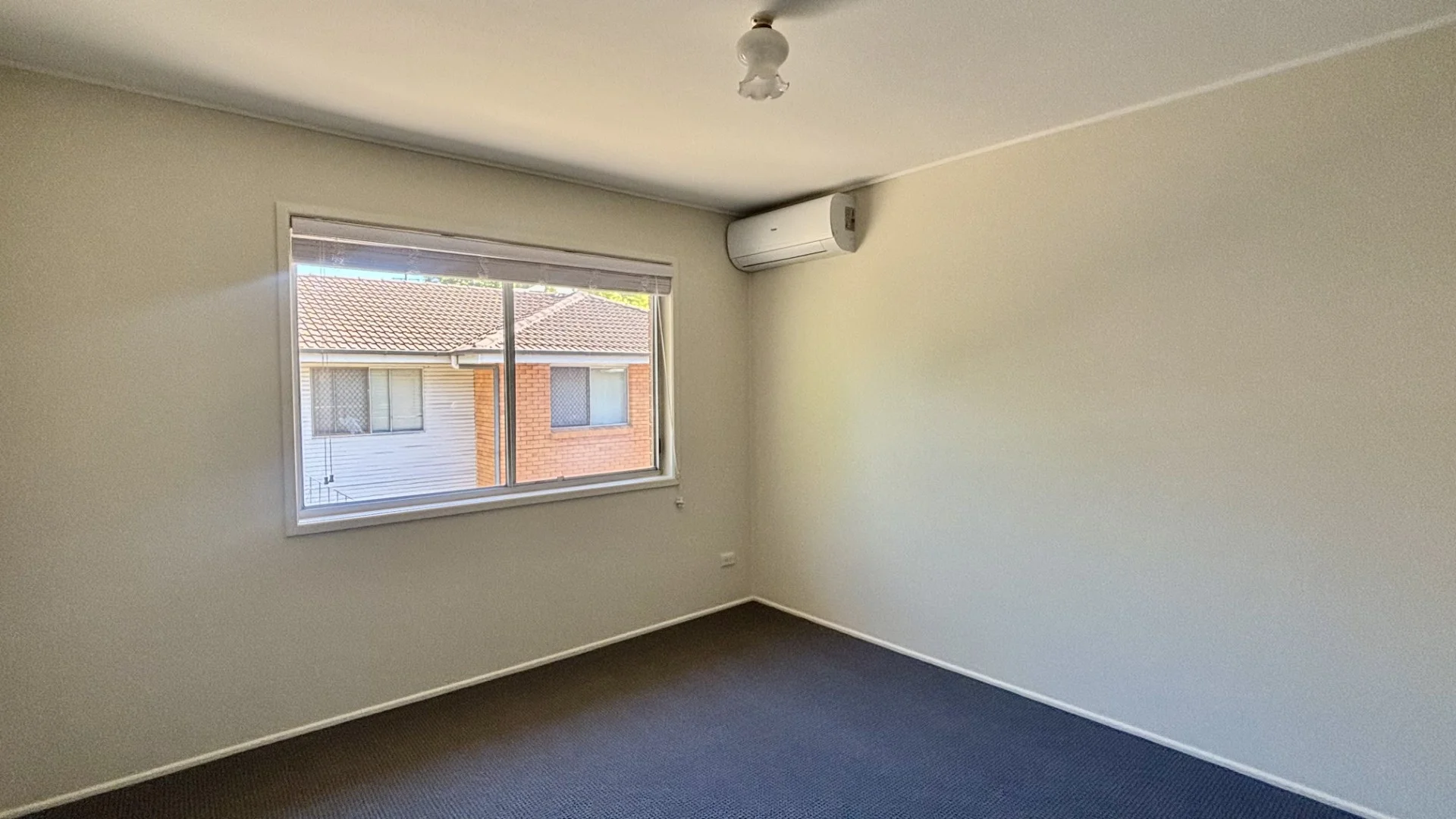 Additional image 3 of 2/20 Roseglen Street, Greenslopes QLD 4120