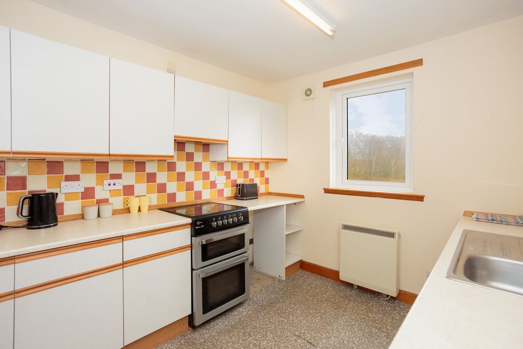 Additional image 3 of 2 bed flat for saleIngleston Place, Dumfries DG1