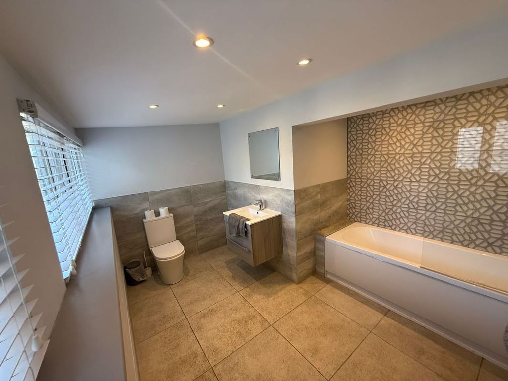 Additional image 5 of 22 bed block of flats for sale52-54 Queen Street, Blackpool, Lancashire FY1