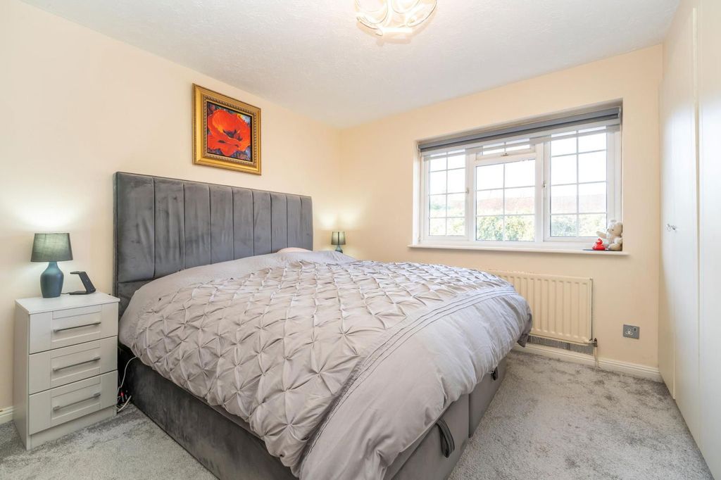 Additional image 8 of 6 bed detached house for saleTilehouse Close, Borehamwood WD6