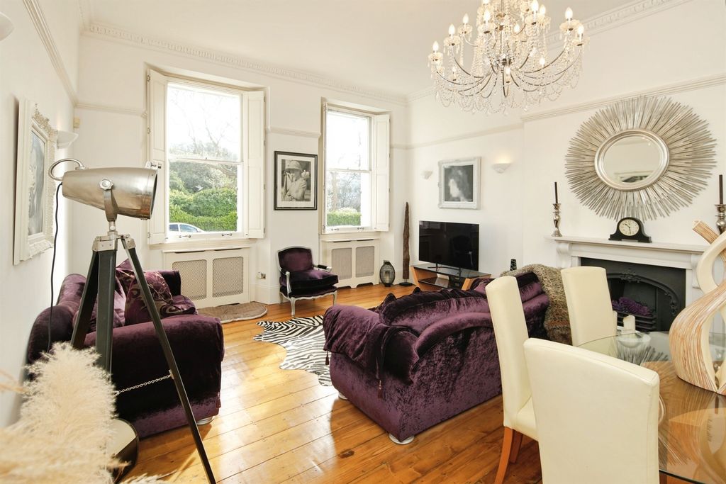 Additional image 13 of 3 bed flat for saleSussex Square, Brighton BN2