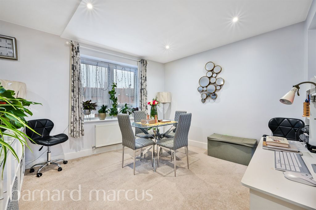 Additional image 4 of 2 bed flat for saleHenderson Road, Croydon CR0