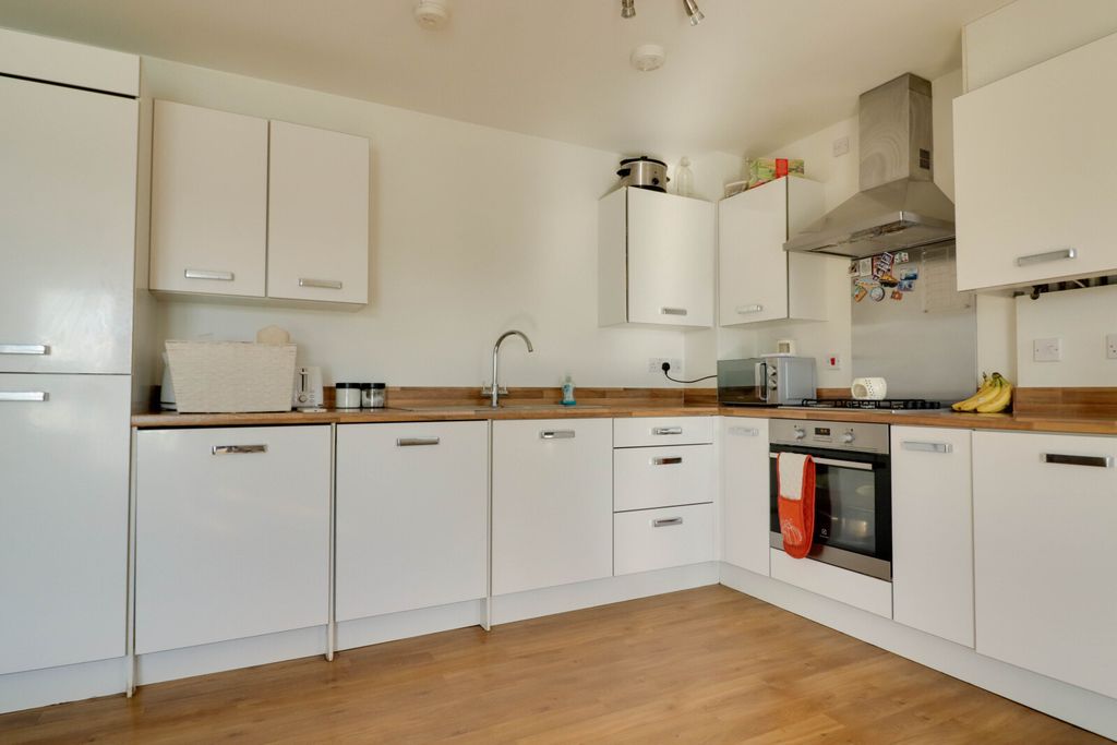 Additional image 7 of 2 bed flat for saleThomas Way, Braintree CM7