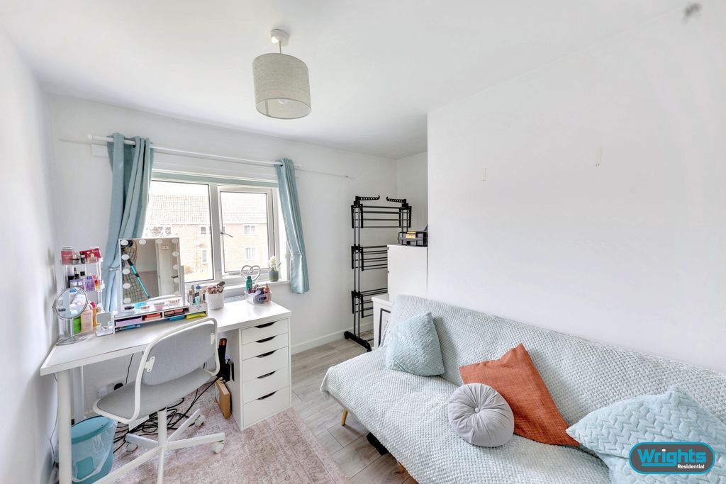 Additional image 8 of 2 bed flat for salePrincess Gardens, Hilperton BA14
