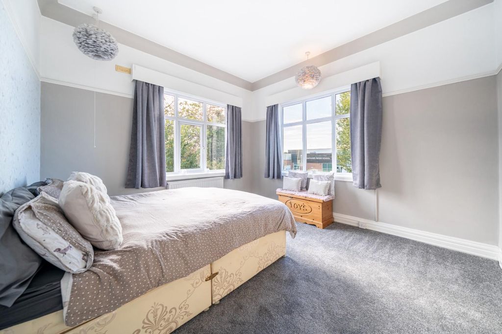 Additional image 19 of 6 bed detached house for saleKingsgate, Bridlington YO15