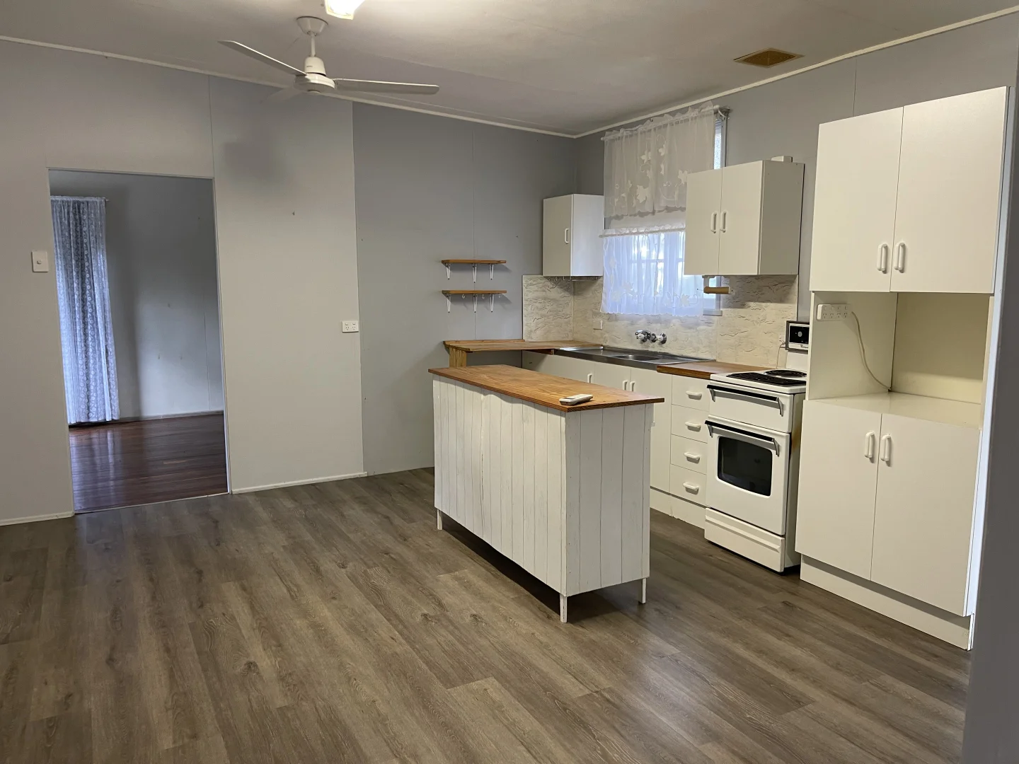 Additional image 3 of 41 Sunrise Road, Sapphire QLD 4702