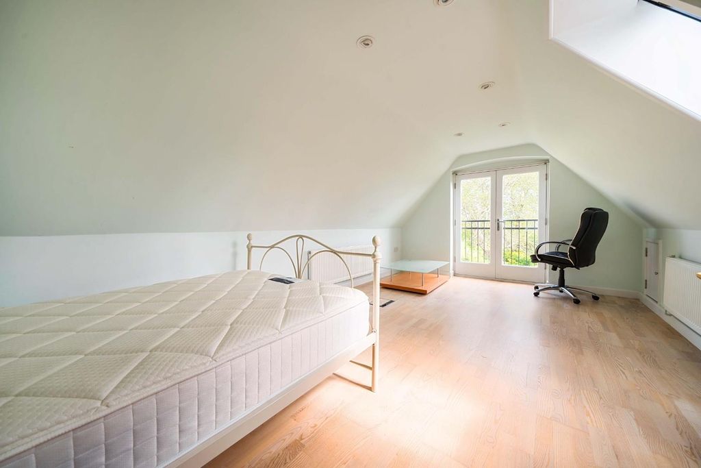 Additional image 37 of 5 bed detached house for saleBlunham Road, Moggerhanger MK44