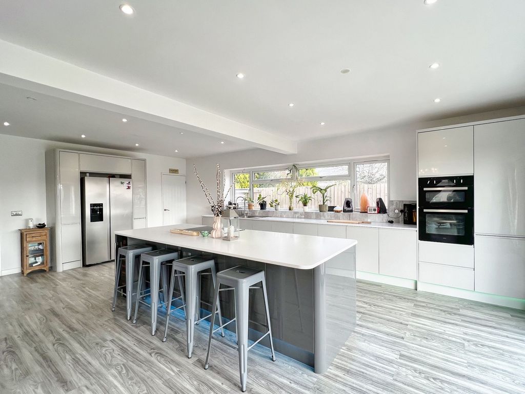 Additional image 4 of 5 bed detached bungalow for salePwll Evan Ddu, Coity CF35