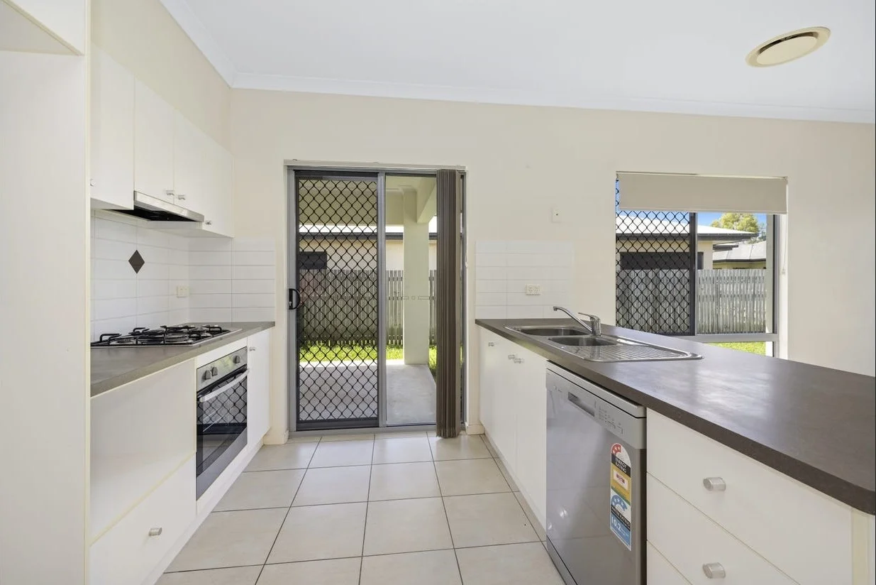 23 Derwent Circuit, Kelso QLD 4815 photo 2