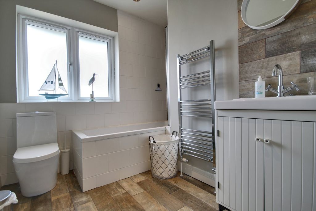 Additional image 11 of 4 bed detached bungalow for saleOberfield Road, Brockenhurst SO42
