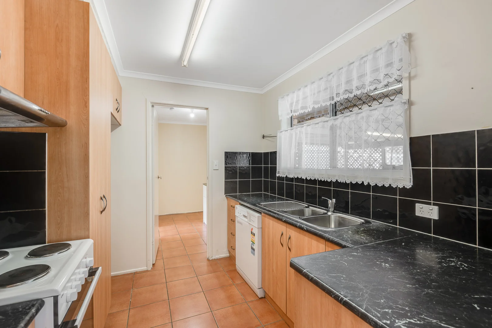Additional image 4 of 42 York Street, Oakey QLD 4401