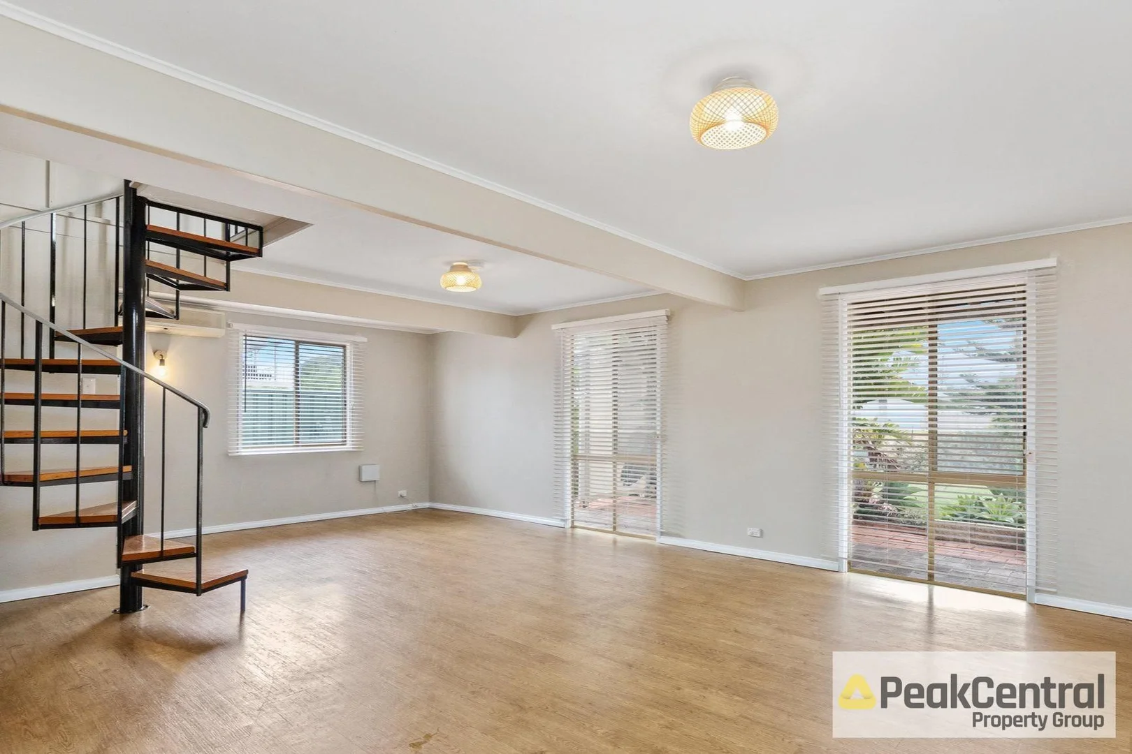 8 Prosser Way, Singleton WA 6175 photo 3