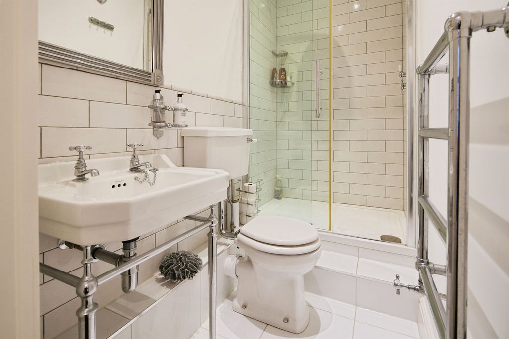 Additional image 6 of 3 bed flat for saleSussex Square, Brighton BN2