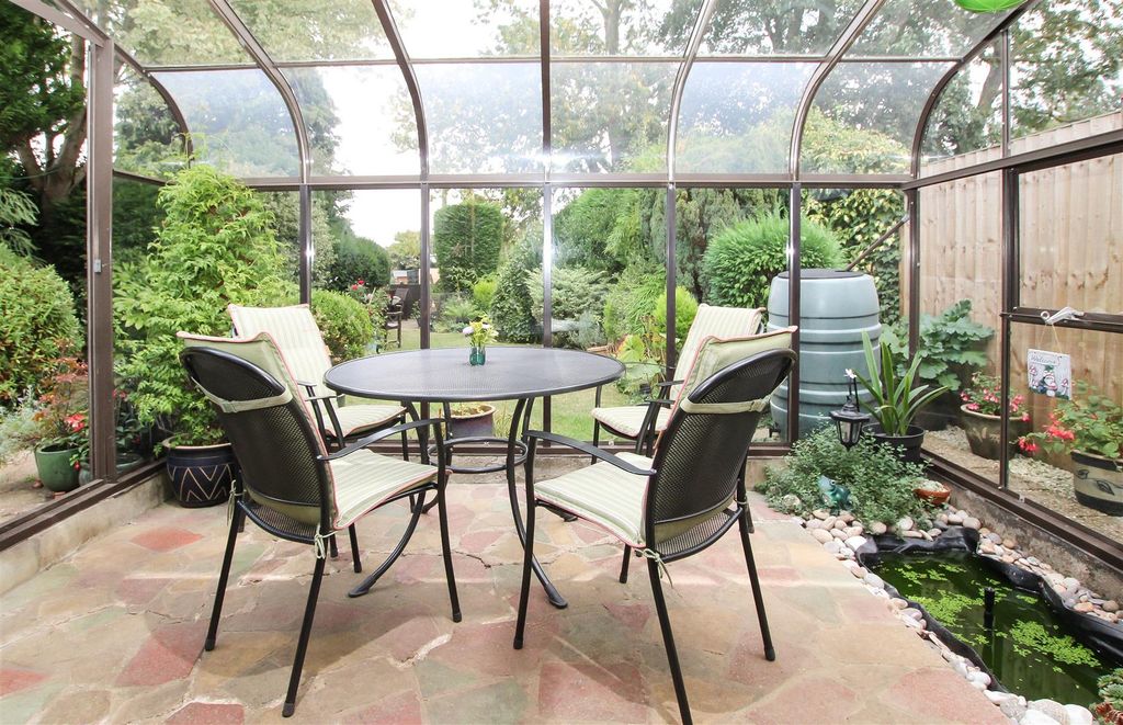 Additional image 3 of 3 bed detached bungalow for saleRushdene Road, Brentwood CM15