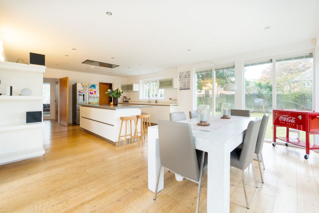 Additional image 6 of 5 bed detached house for saleElmwood Close, Broadstairs CT10