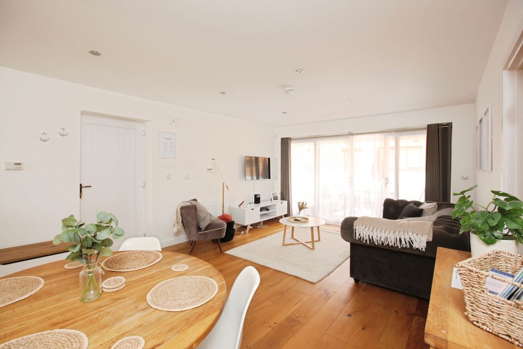 Additional image 5 of 2 bed flat for saleFishcombe Road, Brixham TQ5